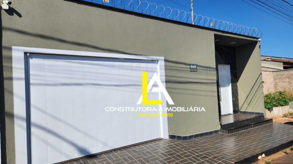 Casa à Venda com Excelente localização Casa à Venda com Excelente localização