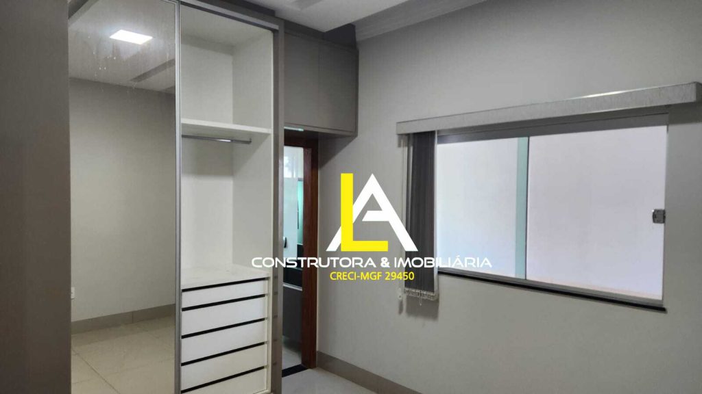 Casa à Venda com Excelente localização Casa à Venda com Excelente localização
