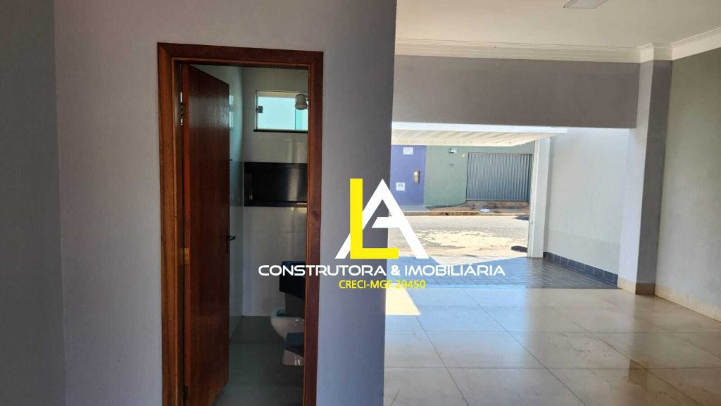 Casa à Venda com Excelente localização Casa à Venda com Excelente localização
