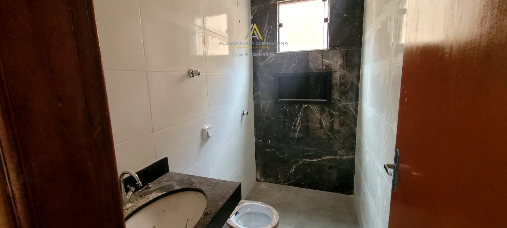 Casa à venda no Bairro Platina